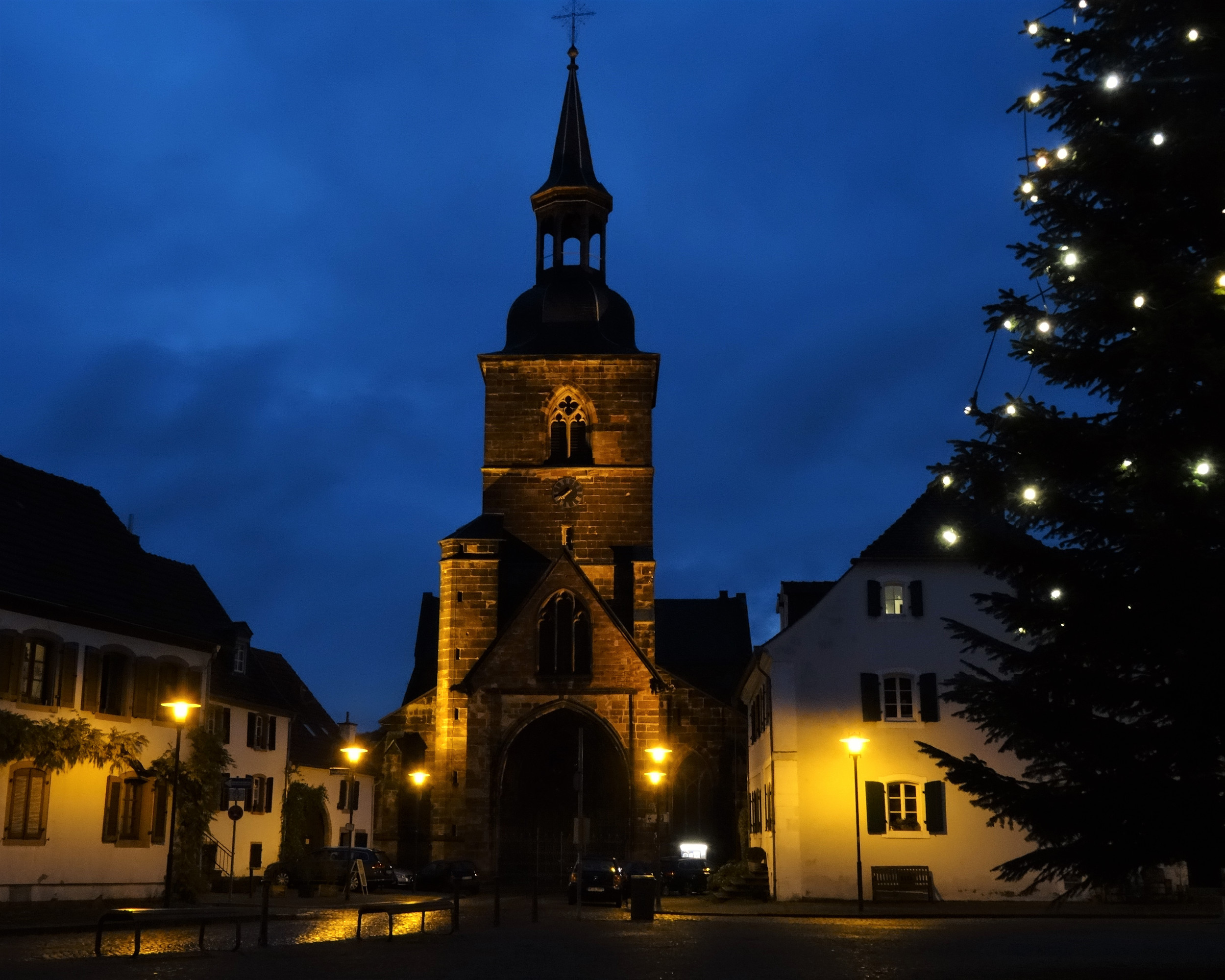 Stiftskirche St.Arnual « mein.saarland